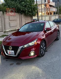 نيسان ألتيما